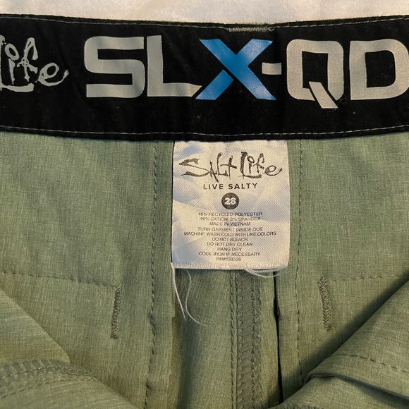 Men’s Salt Life Shorts - Picture 3 of 4